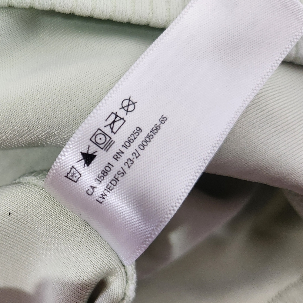 Lululemon Ribbed Softstreme Cropped Tank TopKohlrabi Green Size 12 - Picture 3 of 7
